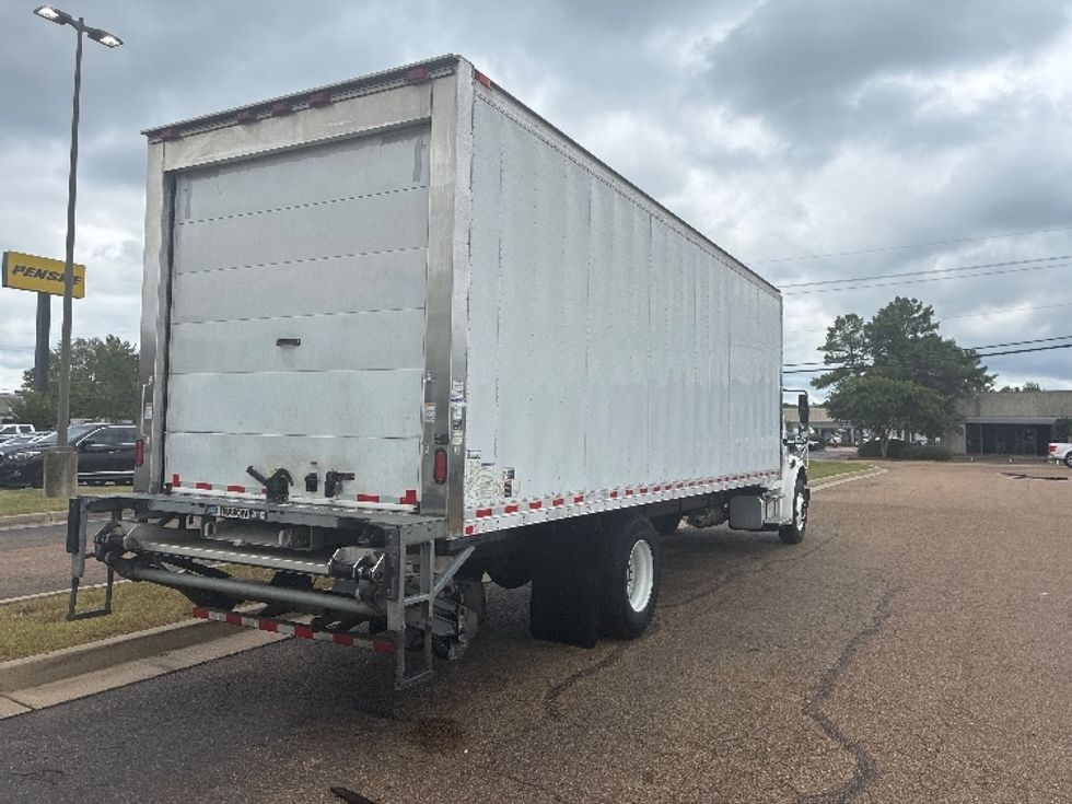 Refrigerated Truck-Light and Medium Duty Trucks-Freightliner-2021-M2-Jackson-MS-173,375\n\t\tmiles-$ 73,250 - Image 13