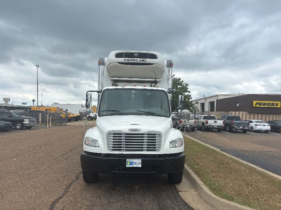 Refrigerated Truck-Light and Medium Duty Trucks-Freightliner-2021-M2-Jackson-MS-173,375\n\t\tmiles-$ 73,250 - Image 2