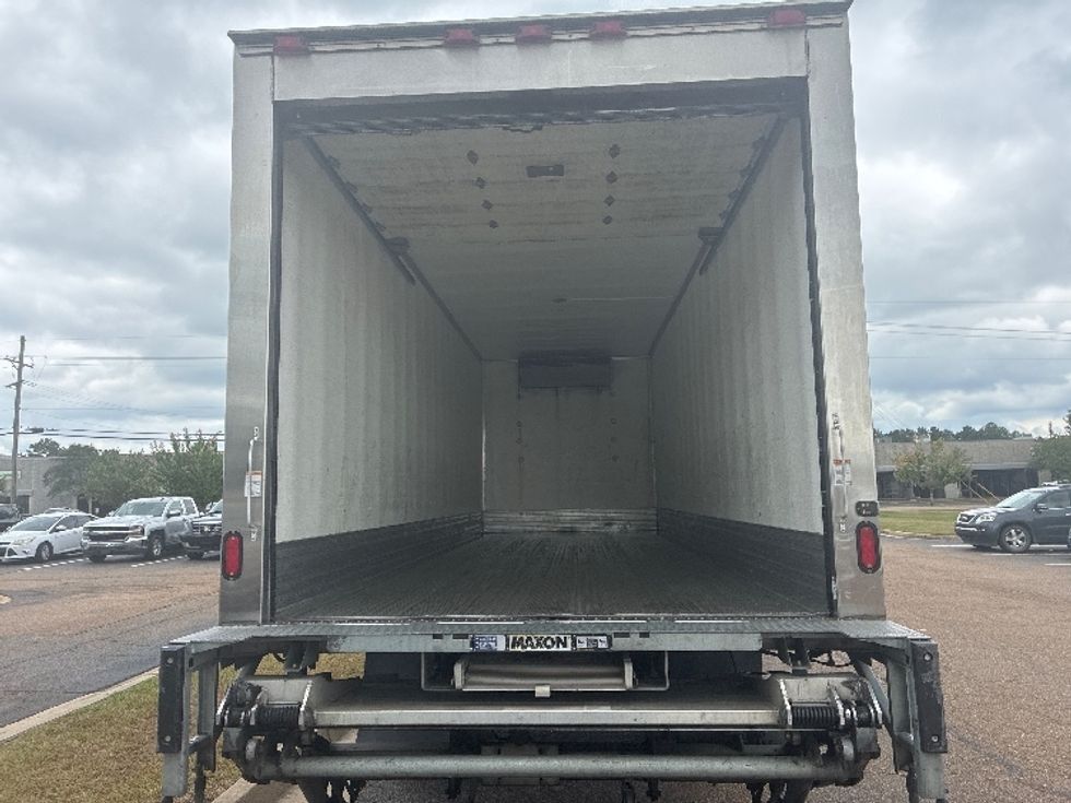 Refrigerated Truck-Light and Medium Duty Trucks-Freightliner-2021-M2-Jackson-MS-173,375\n\t\tmiles-$ 73,250 - Image 8