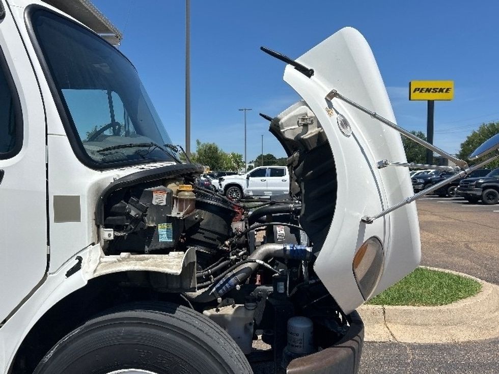 Refrigerated Truck-Light and Medium Duty Trucks-Freightliner-2021-M2-Jackson-MS-240,905\n\t\tmiles-$ 58,750 - Image 23