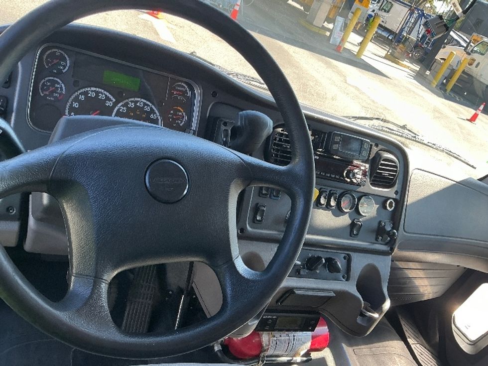 Refrigerated Truck-Light and Medium Duty Trucks-Freightliner-2021-M2-Jacksonville-FL-286,471\n\t\tmiles-$ 33,750 - Image 18