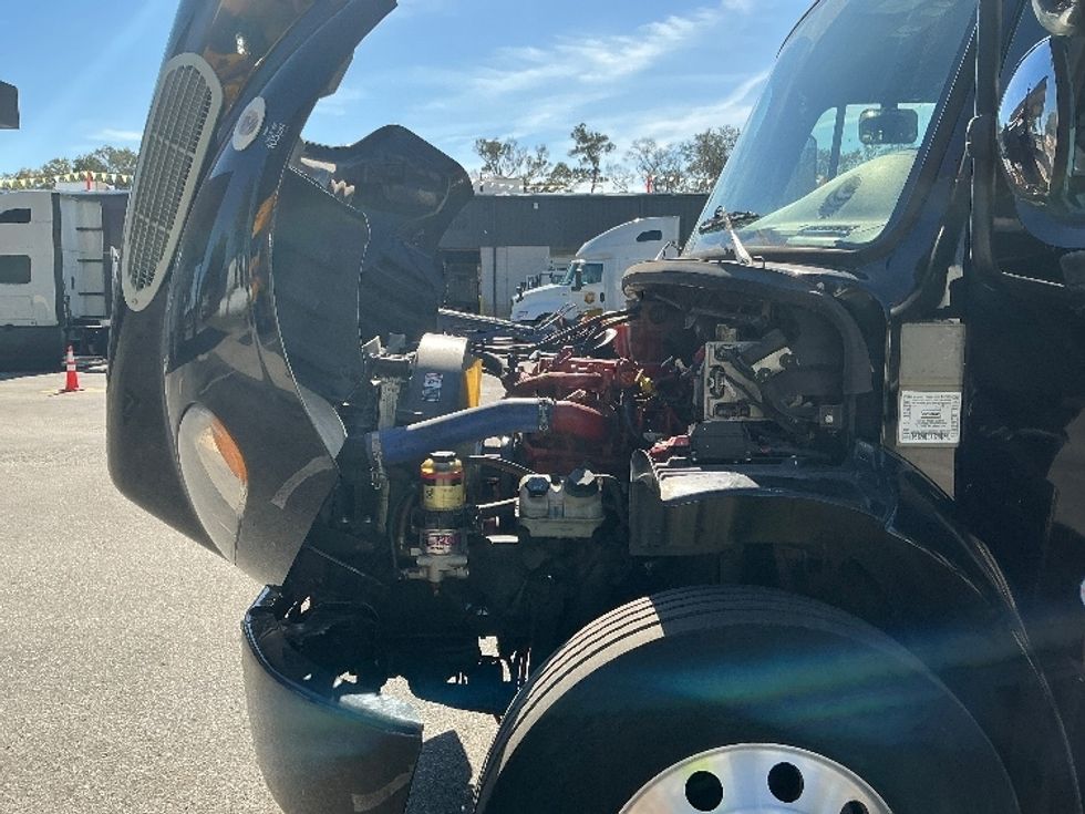 Refrigerated Truck-Light and Medium Duty Trucks-Freightliner-2021-M2-Jacksonville-FL-286,471\n\t\tmiles-$ 33,750 - Image 24