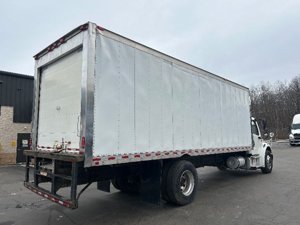Refrigerated Truck-Light and Medium Duty Trucks-Freightliner-2021-M2-Jessup-PA-289,043\n\t\tmiles-$ 36,250 - Image 12