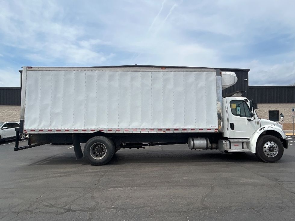 Refrigerated Truck-Light and Medium Duty Trucks-Freightliner-2021-M2-Jessup-PA-357,572\n\t\tmiles-$ 24,000 - Image 14
