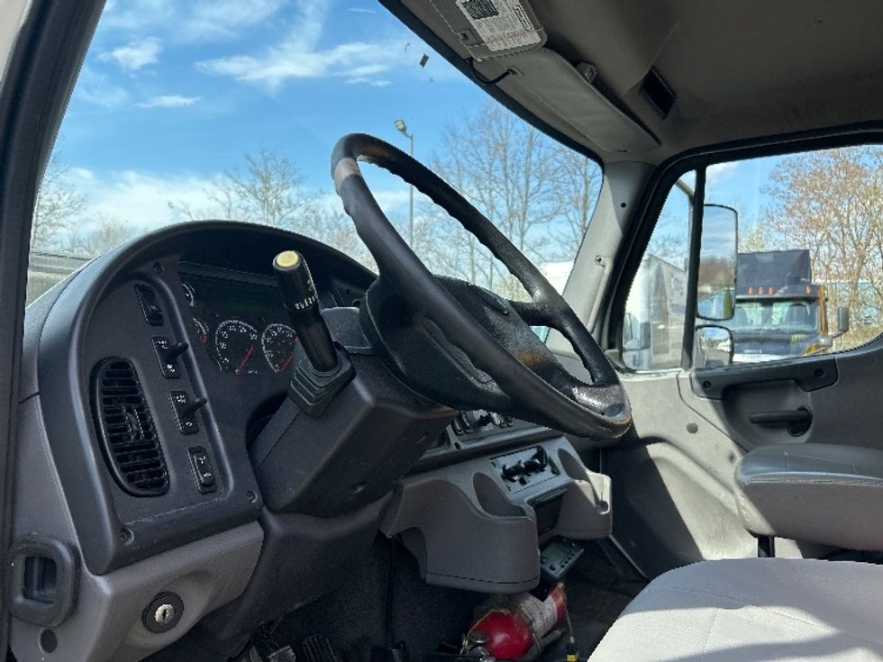 Refrigerated Truck-Light and Medium Duty Trucks-Freightliner-2021-M2-Jessup-PA-391,015\n\t\tmiles-$ 24,000 - Image 17