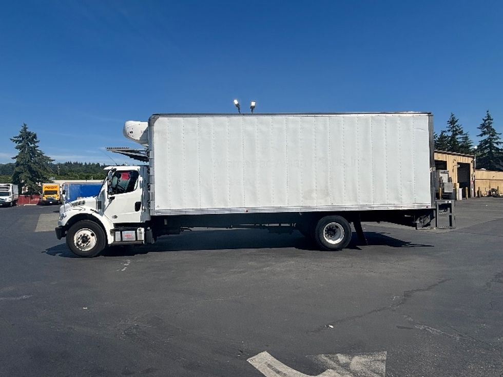 Refrigerated Truck-Light and Medium Duty Trucks-Freightliner-2021-M2-Kent-WA-177,678\n\t\tmiles-$ 58,750 - Image 4