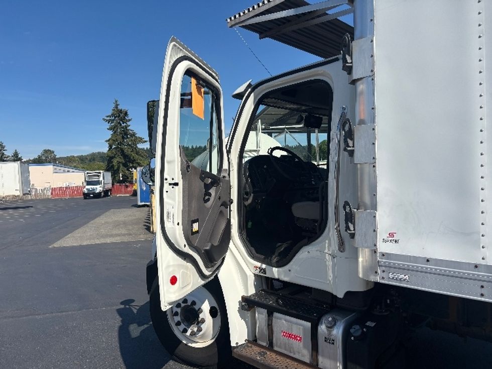 Refrigerated Truck-Light and Medium Duty Trucks-Freightliner-2021-M2-Kent-WA-200,889\n\t\tmiles-$ 55,000 - Image 15