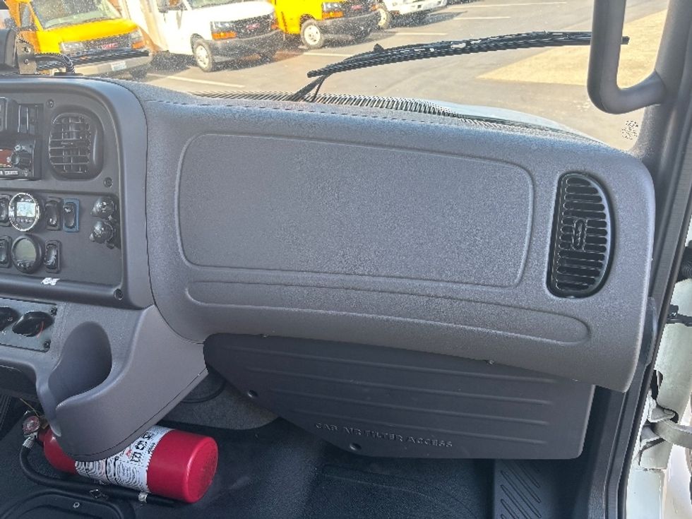 Refrigerated Truck-Light and Medium Duty Trucks-Freightliner-2021-M2-Kent-WA-200,889\n\t\tmiles-$ 55,000 - Image 20