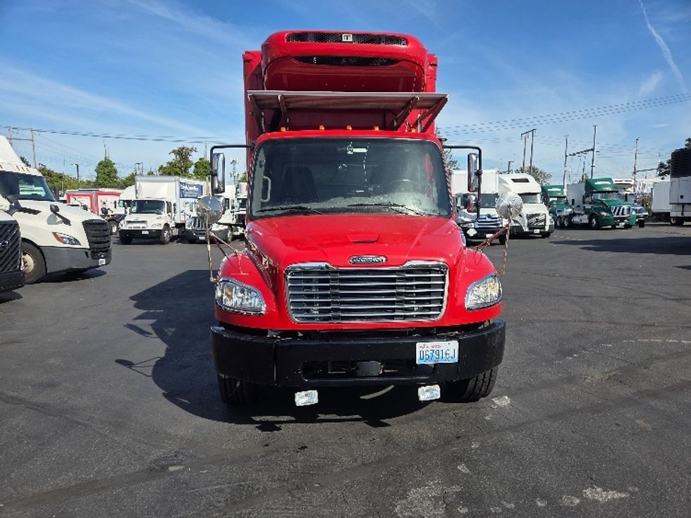 Refrigerated Truck-Light and Medium Duty Trucks-Freightliner-2021-M2-Kent-WA-70,188\n\t\tmiles-$ 58,500 - Image 2