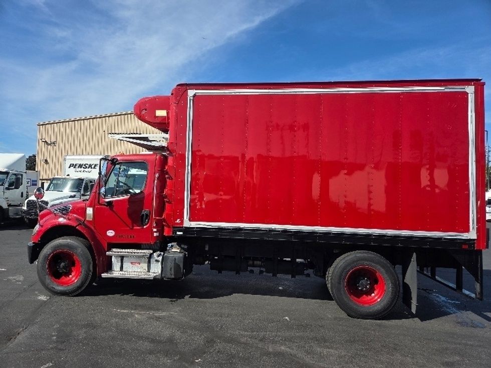 Refrigerated Truck-Light and Medium Duty Trucks-Freightliner-2021-M2-Kent-WA-70,188\n\t\tmiles-$ 58,500 - Image 4