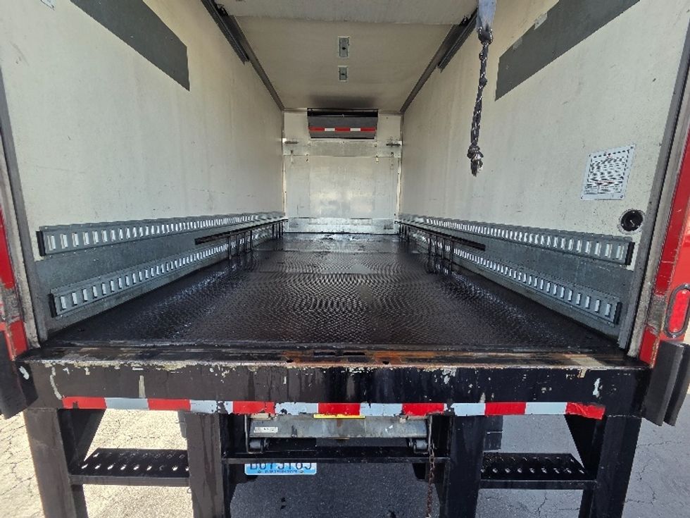 Refrigerated Truck-Light and Medium Duty Trucks-Freightliner-2021-M2-Kent-WA-70,188\n\t\tmiles-$ 58,500 - Image 9