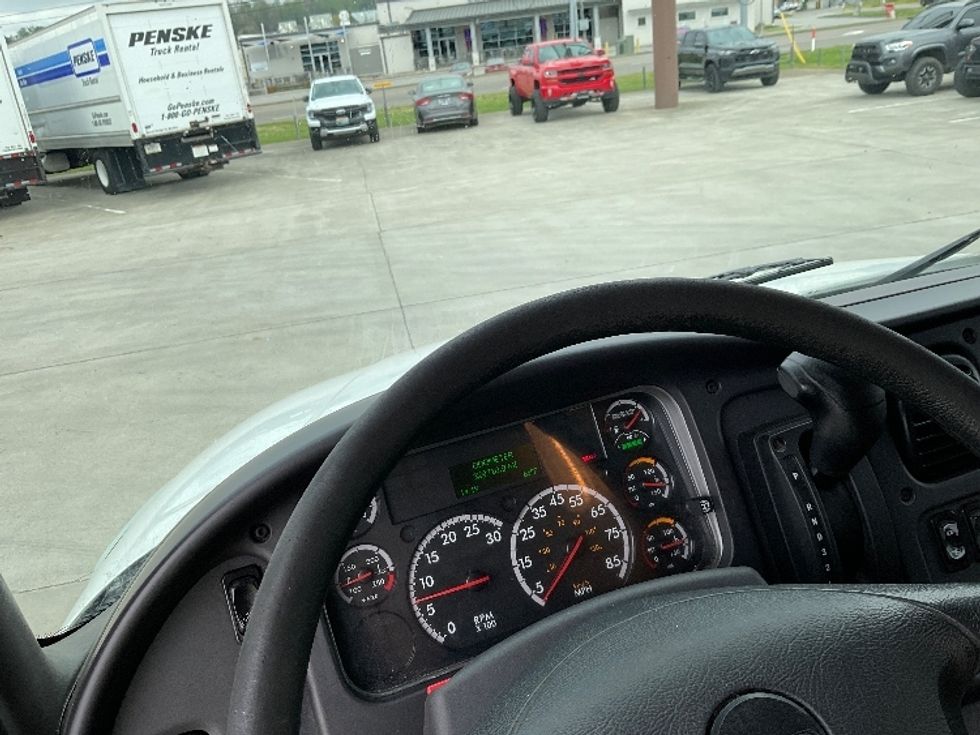 Refrigerated Truck-Light and Medium Duty Trucks-Freightliner-2021-M2-Knoxville-TN-328,742\n\t\tmiles-$ 45,500 - Image 18