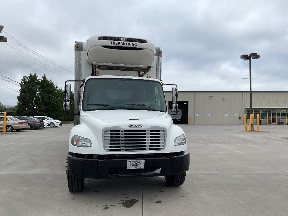Refrigerated Truck-Light and Medium Duty Trucks-Freightliner-2021-M2-Knoxville-TN-328,742\n\t\tmiles-$ 45,500 - Image 2
