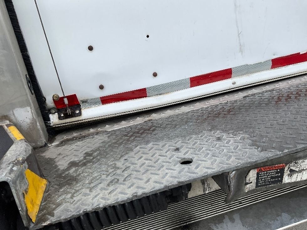 Refrigerated Truck-Light and Medium Duty Trucks-Freightliner-2021-M2-Knoxville-TN-328,742\n\t\tmiles-$ 45,500 - Image 25