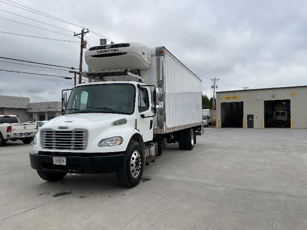 Refrigerated Truck-Light and Medium Duty Trucks-Freightliner-2021-M2-Knoxville-TN-328,742\n\t\tmiles-$ 45,500 - Image 3
