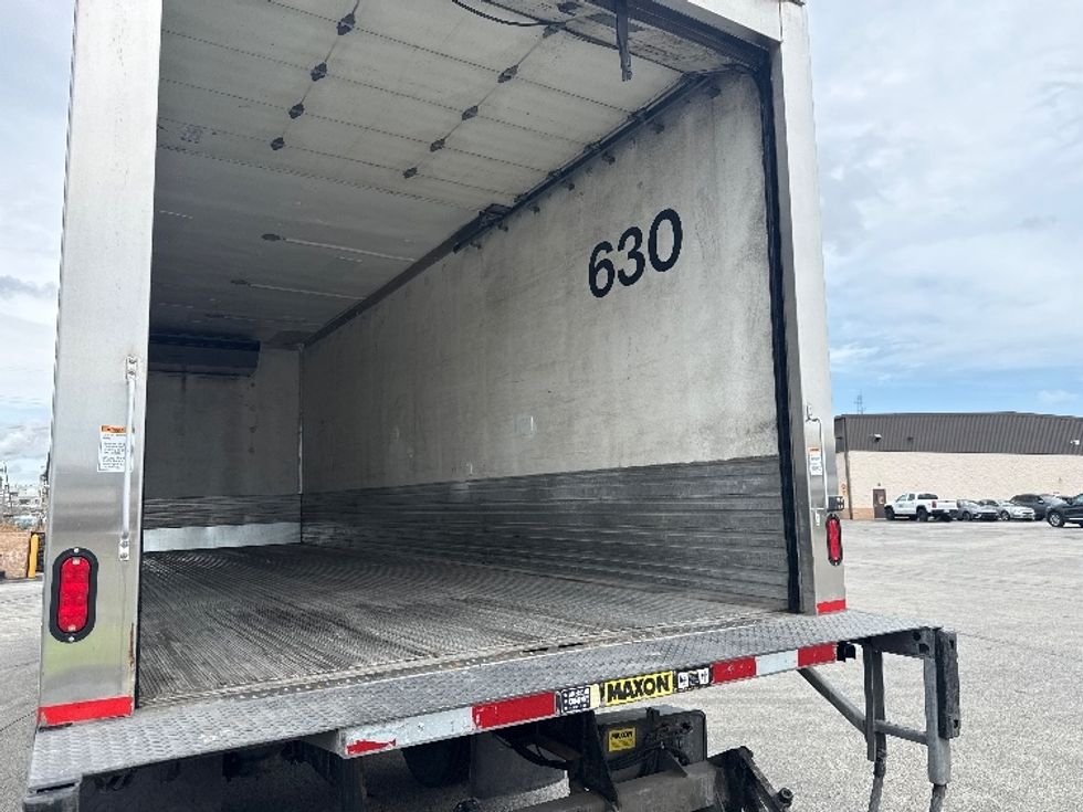 Refrigerated Truck-Light and Medium Duty Trucks-Freightliner-2021-M2-La Porte-IN-122,561\n\t\tmiles-$ 82,250 - Image 12