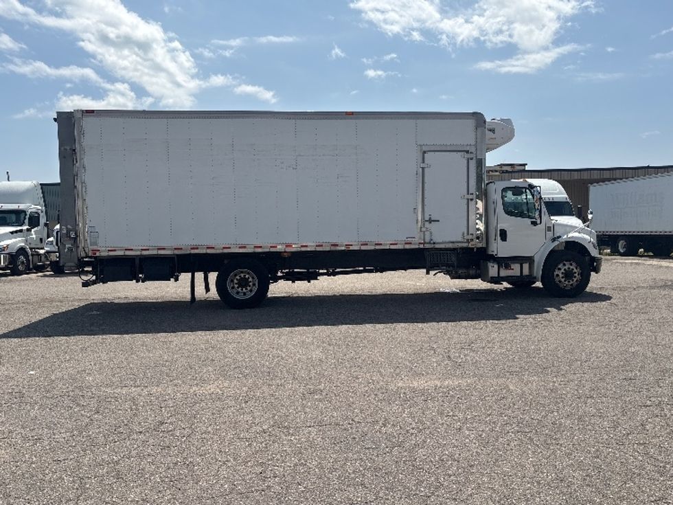 Refrigerated Truck-Light and Medium Duty Trucks-Freightliner-2021-M2-Lansing-MI-232,478\n\t\tmiles-$ 45,750 - Image 15