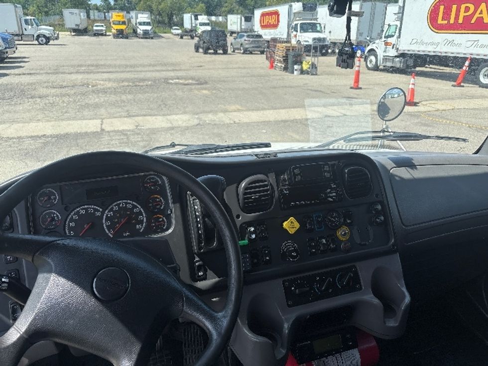 Refrigerated Truck-Light and Medium Duty Trucks-Freightliner-2021-M2-Lansing-MI-232,478\n\t\tmiles-$ 45,750 - Image 18