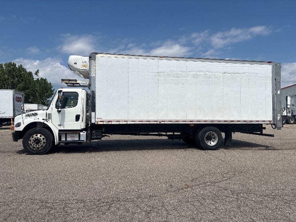 Refrigerated Truck-Light and Medium Duty Trucks-Freightliner-2021-M2-Lansing-MI-232,478\n\t\tmiles-$ 45,750 - Image 4