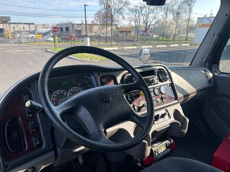 Refrigerated Truck-Light and Medium Duty Trucks-Freightliner-2021-M2-Linden-NJ-138,484\n\t\tmiles-$ 80,000 - Image 17