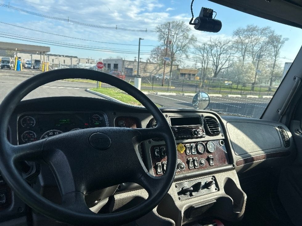 Refrigerated Truck-Light and Medium Duty Trucks-Freightliner-2021-M2-Linden-NJ-138,484\n\t\tmiles-$ 80,000 - Image 18