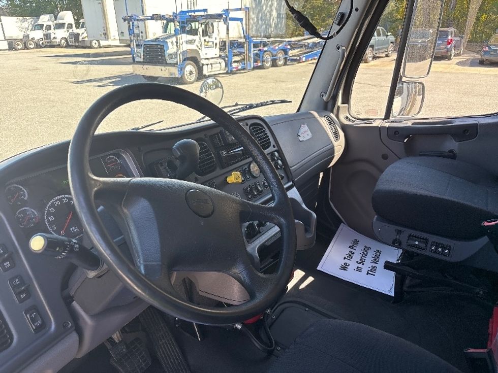 Refrigerated Truck-Light and Medium Duty Trucks-Freightliner-2021-M2-Lithia Springs-GA-310,101\n\t\tmiles-$ 37,000 - Image 17