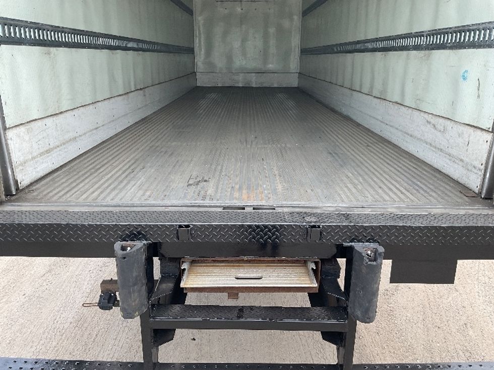 Refrigerated Truck-Light and Medium Duty Trucks-Freightliner-2021-M2-Londonderry-NH-258,691\n\t\tmiles-$ 38,000 - Image 10