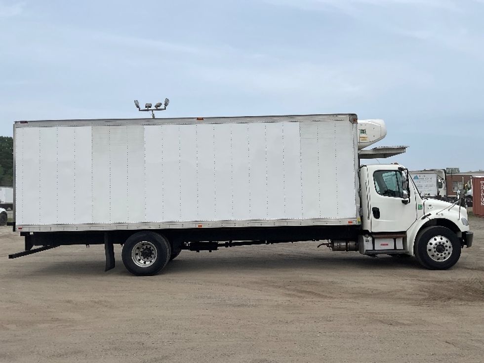 Refrigerated Truck-Light and Medium Duty Trucks-Freightliner-2021-M2-Londonderry-NH-258,691\n\t\tmiles-$ 38,000 - Image 15