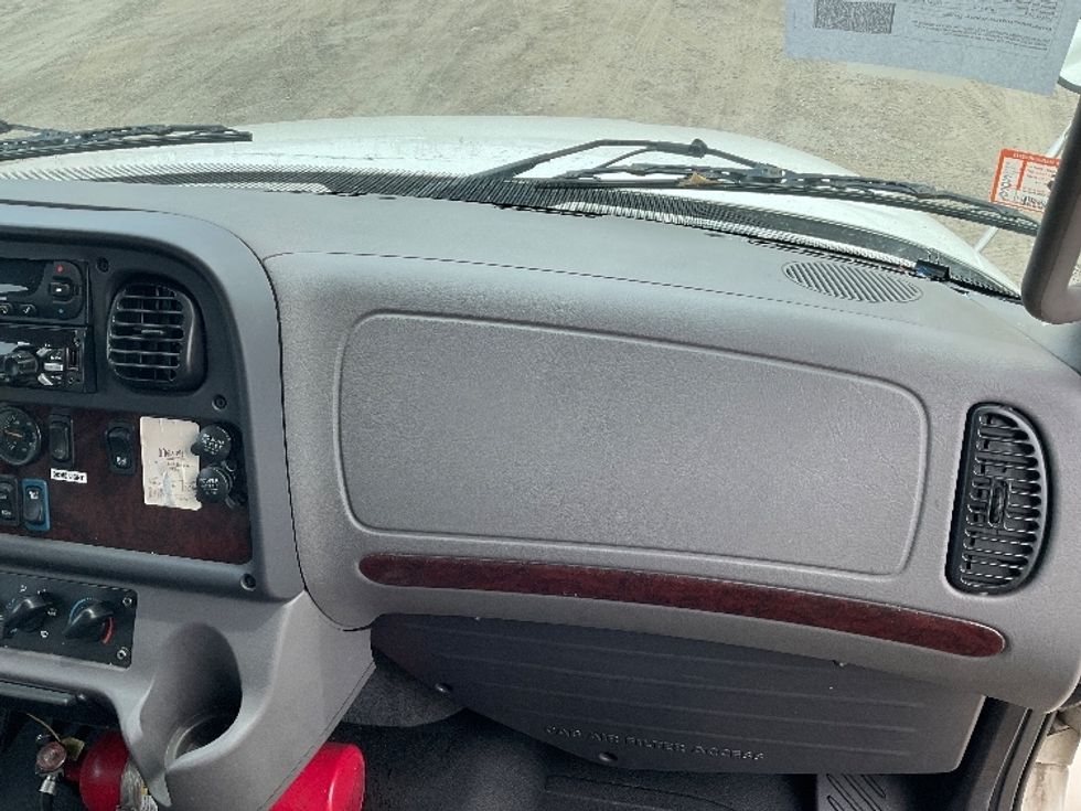 Refrigerated Truck-Light and Medium Duty Trucks-Freightliner-2021-M2-Londonderry-NH-258,691\n\t\tmiles-$ 38,000 - Image 21