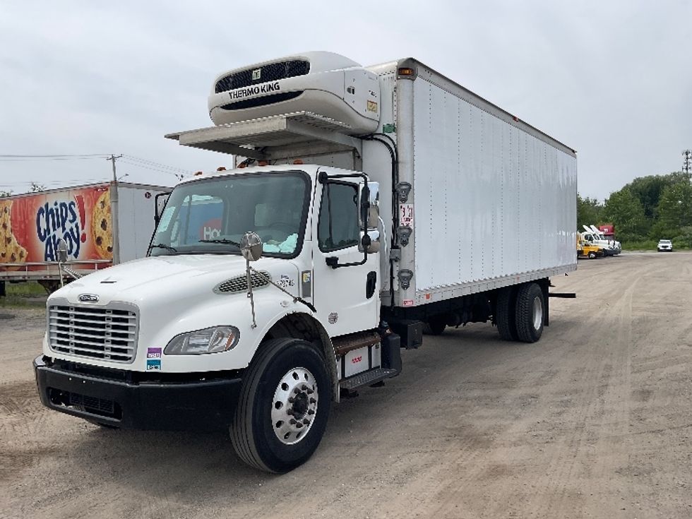 Refrigerated Truck-Light and Medium Duty Trucks-Freightliner-2021-M2-Londonderry-NH-258,691\n\t\tmiles-$ 38,000 - Image 3