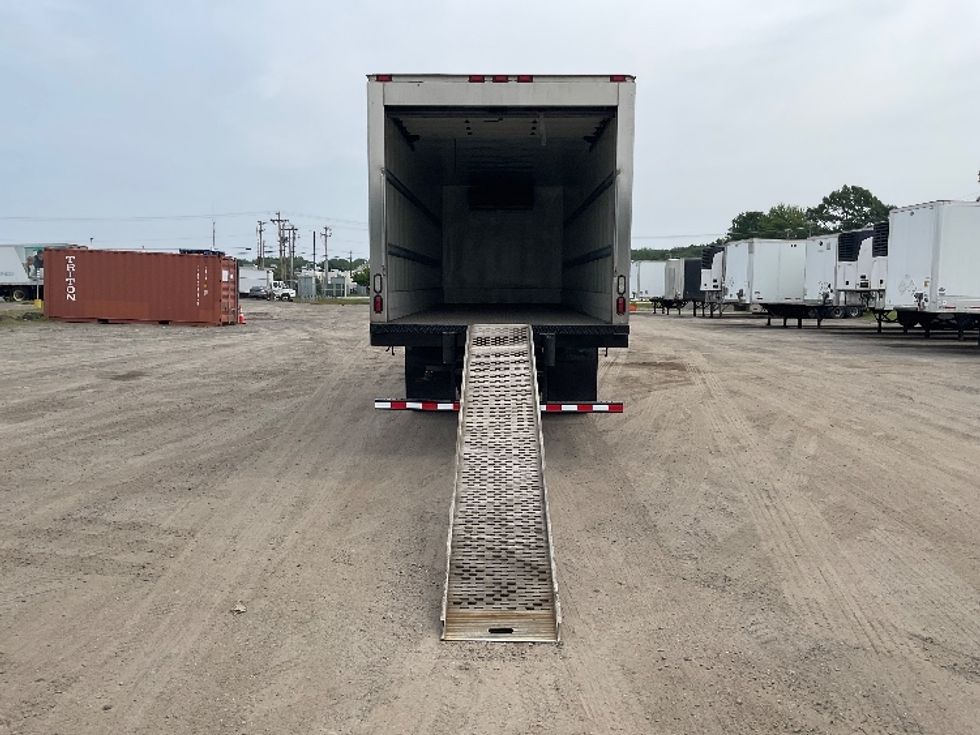 Refrigerated Truck-Light and Medium Duty Trucks-Freightliner-2021-M2-Londonderry-NH-258,691\n\t\tmiles-$ 38,000 - Image 9