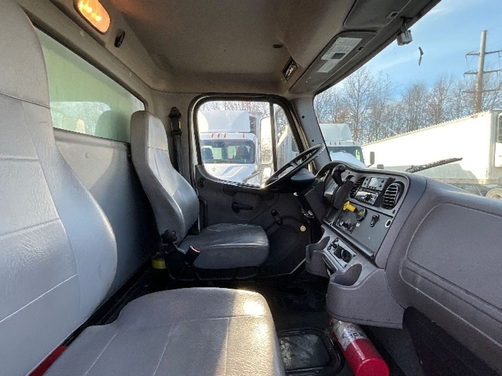 Refrigerated Truck-Light and Medium Duty Trucks-Freightliner-2021-M2-Manassas-VA-224,058\n\t\tmiles-$ 59,500 - Image 22