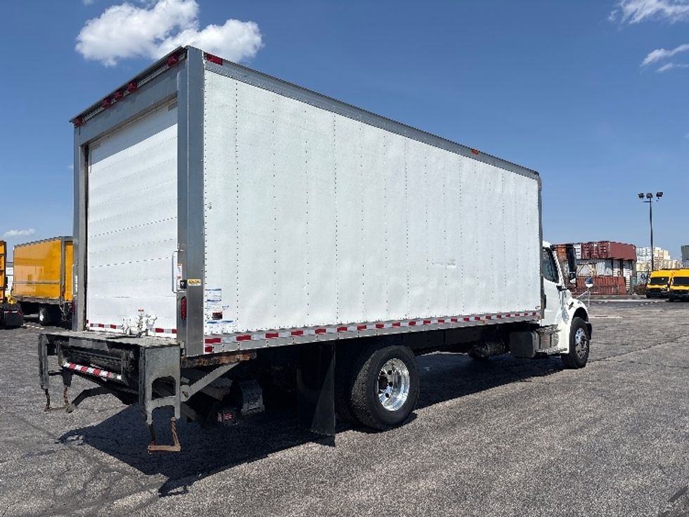 Refrigerated Truck-Light and Medium Duty Trucks-Freightliner-2021-M2-Mississauga-ON-168,688\n\t\tkm-$ 87,500 - Image 13