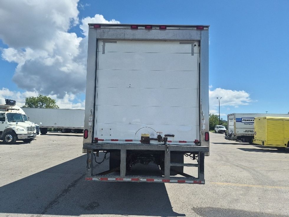 Refrigerated Truck-Light and Medium Duty Trucks-Freightliner-2021-M2-Mississauga-ON-418,625\n\t\tkm-$ 61,000 - Image 7