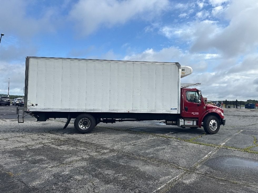 Refrigerated Truck-Light and Medium Duty Trucks-Freightliner-2021-M2-New Bedford-MA-254,603\n\t\tmiles-$ 52,250 - Image 15