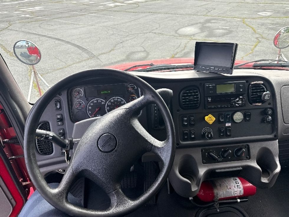 Refrigerated Truck-Light and Medium Duty Trucks-Freightliner-2021-M2-New Bedford-MA-254,603\n\t\tmiles-$ 52,250 - Image 18