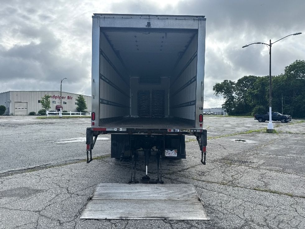 Refrigerated Truck-Light and Medium Duty Trucks-Freightliner-2021-M2-New Bedford-MA-254,603\n\t\tmiles-$ 52,250 - Image 9