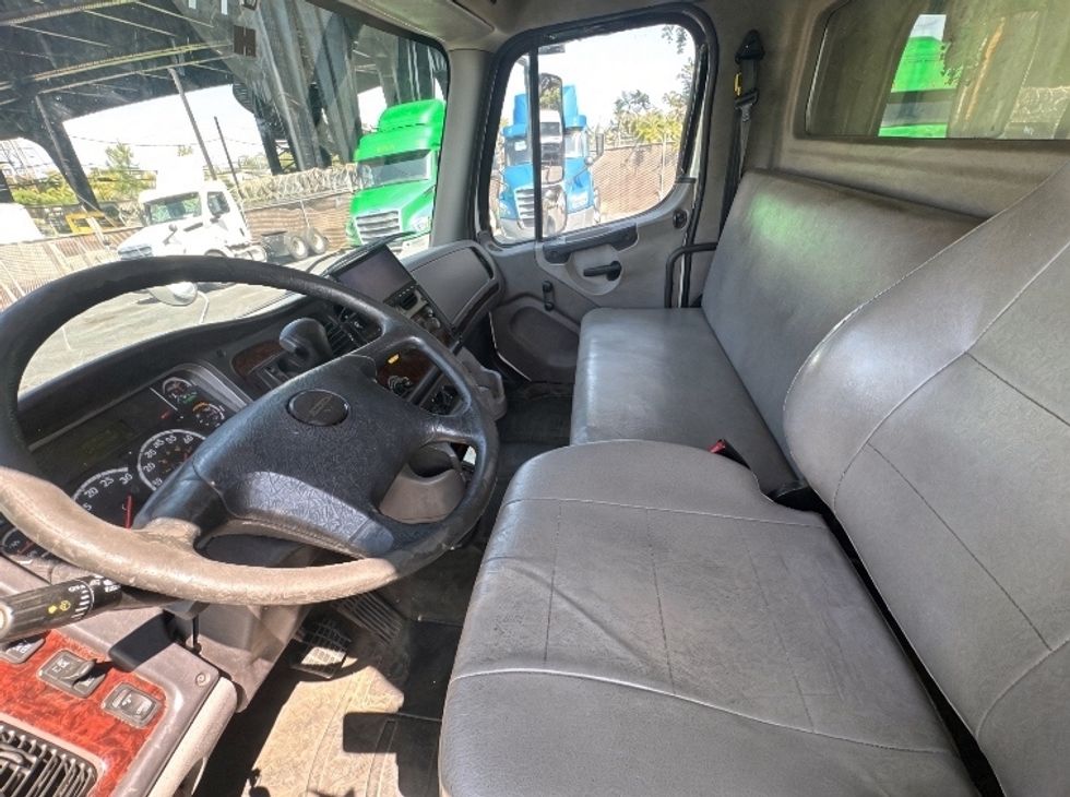 Refrigerated Truck-Light and Medium Duty Trucks-Freightliner-2021-M2-North Bergen-NJ-145,539\n\t\tmiles-$ 64,500 - Image 17