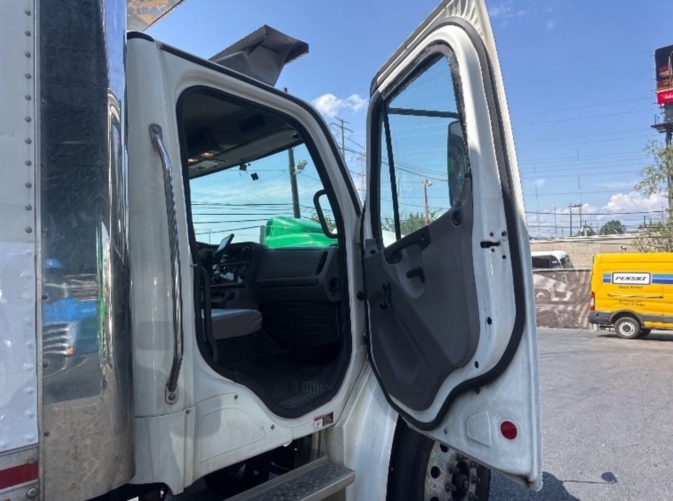 Refrigerated Truck-Light and Medium Duty Trucks-Freightliner-2021-M2-North Bergen-NJ-145,539\n\t\tmiles-$ 64,500 - Image 20