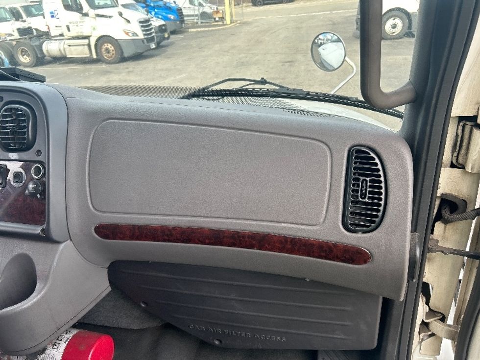 Refrigerated Truck-Light and Medium Duty Trucks-Freightliner-2021-M2-North Bergen-NJ-153,334\n\t\tmiles-$ 58,750 - Image 21