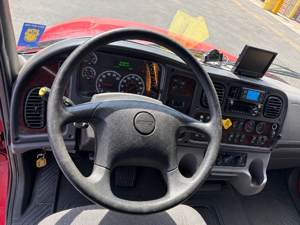 Refrigerated Truck-Light and Medium Duty Trucks-Freightliner-2021-M2-North Bergen-NJ-195,519\n\t\tmiles-$ 69,750 - Image 17