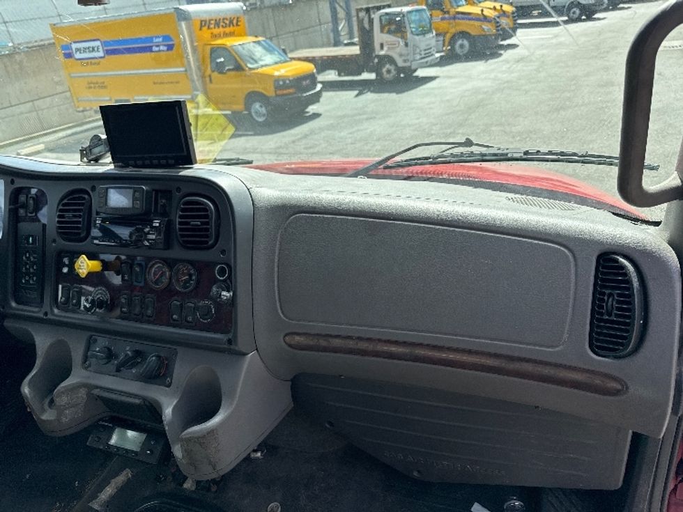 Refrigerated Truck-Light and Medium Duty Trucks-Freightliner-2021-M2-North Bergen-NJ-195,519\n\t\tmiles-$ 69,750 - Image 20