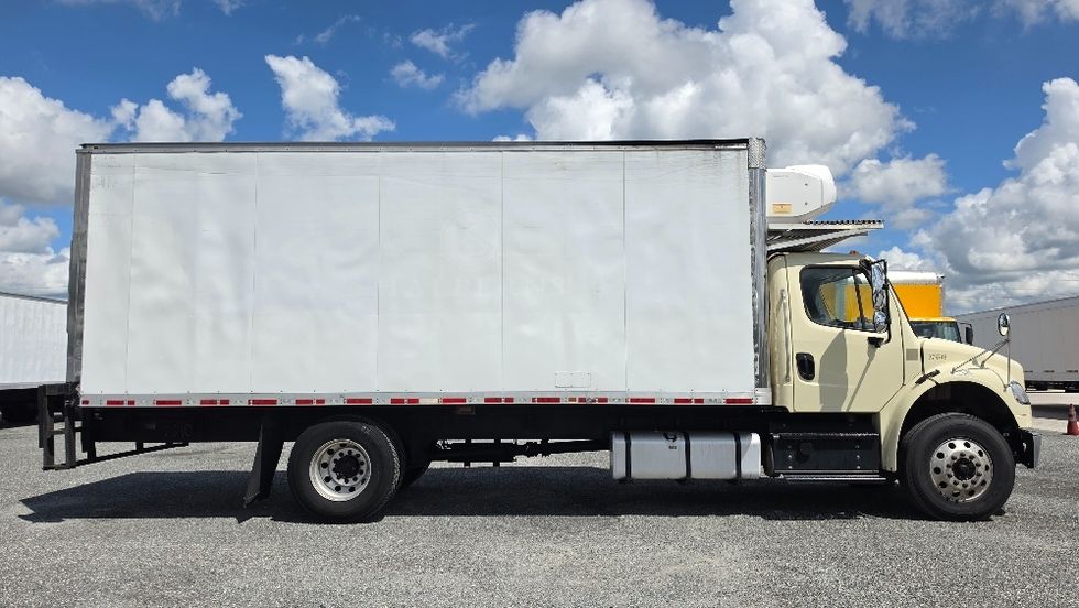 Refrigerated Truck-Light and Medium Duty Trucks-Freightliner-2021-M2-Ocala-FL-314,025\n\t\tmiles-$ 25,750 - Image 14