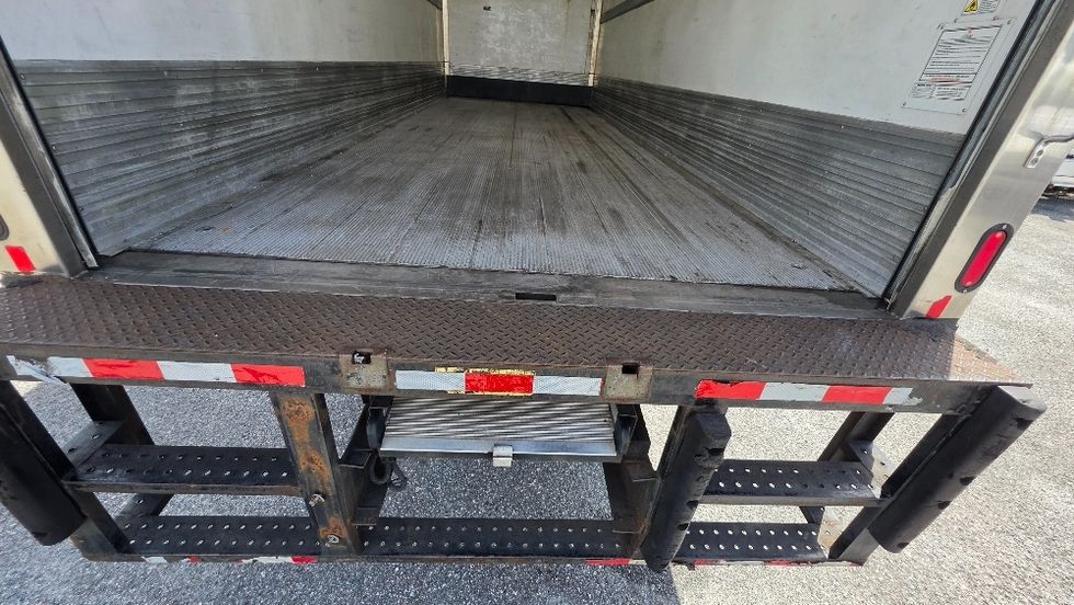 Refrigerated Truck-Light and Medium Duty Trucks-Freightliner-2021-M2-Ocala-FL-314,025\n\t\tmiles-$ 25,750 - Image 9
