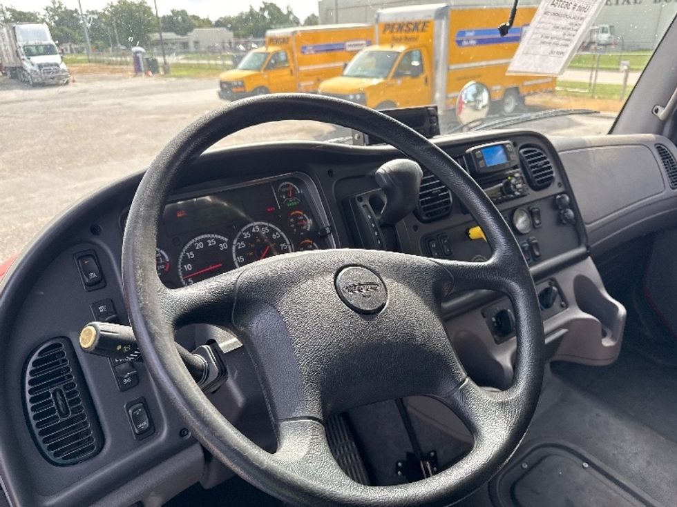 Refrigerated Truck-Light and Medium Duty Trucks-Freightliner-2021-M2-Omaha-NE-65,198\n\t\tmiles-$ 59,000 - Image 17