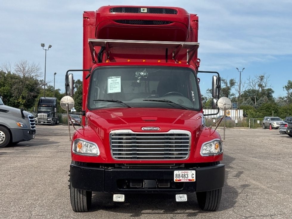 Refrigerated Truck-Light and Medium Duty Trucks-Freightliner-2021-M2-Omaha-NE-65,198\n\t\tmiles-$ 59,000 - Image 2
