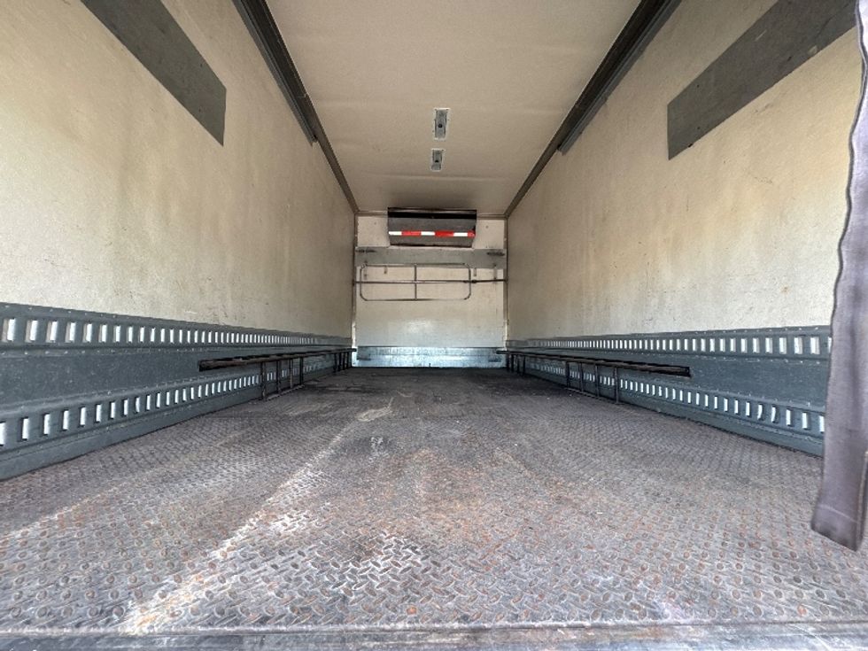 Refrigerated Truck-Light and Medium Duty Trucks-Freightliner-2021-M2-Omaha-NE-65,198\n\t\tmiles-$ 59,000 - Image 8