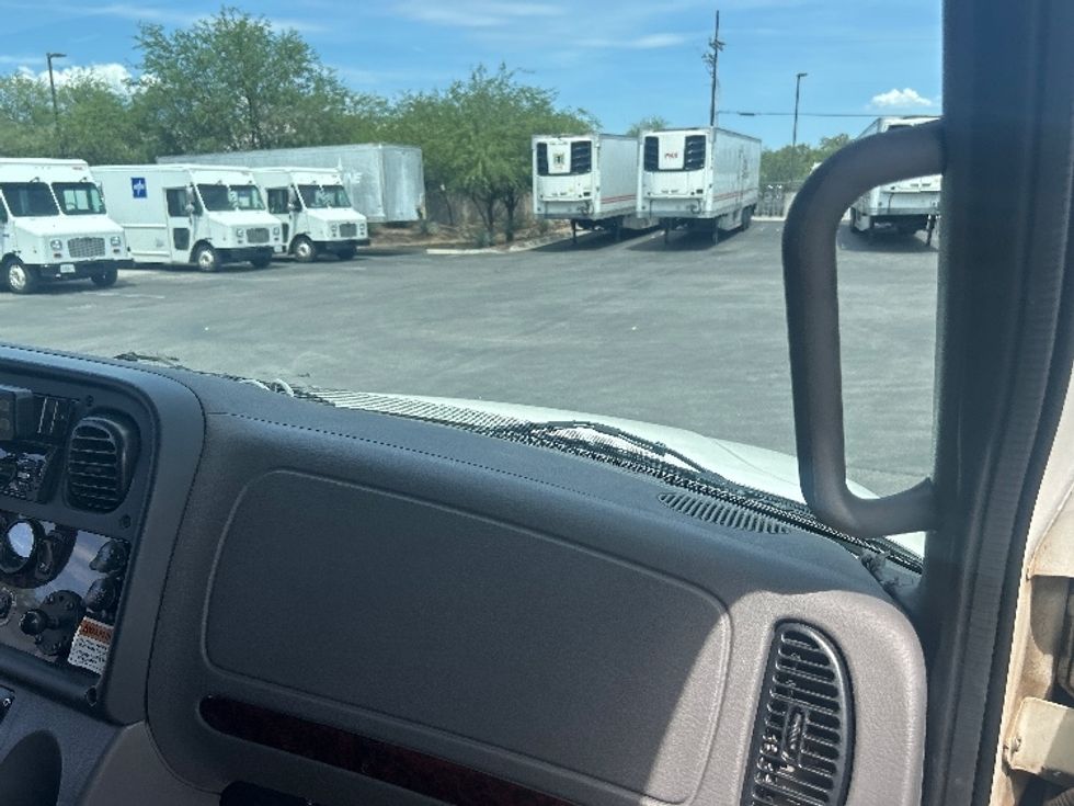 Refrigerated Truck-Light and Medium Duty Trucks-Freightliner-2021-M2-Phoenix-AZ-124,697\n\t\tmiles-$ 72,250 - Image 21