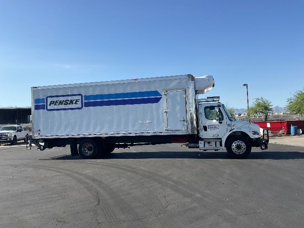 Refrigerated Truck-Light and Medium Duty Trucks-Freightliner-2021-M2-Phoenix-AZ-170,342\n\t\tmiles-$ 57,000 - Image 1