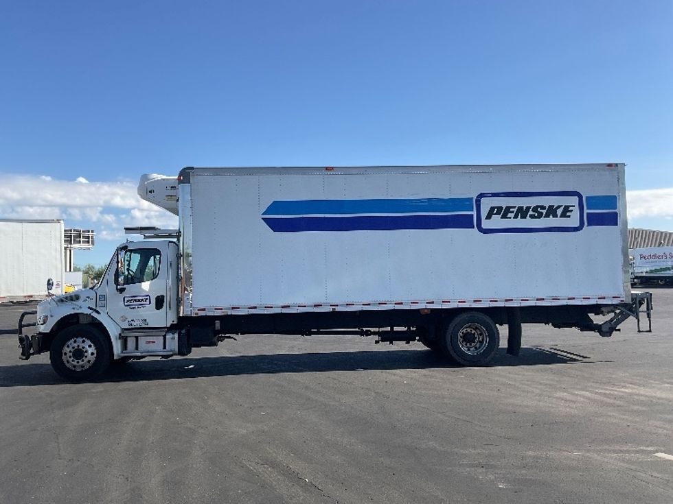 Refrigerated Truck-Light and Medium Duty Trucks-Freightliner-2021-M2-Phoenix-AZ-170,342\n\t\tmiles-$ 57,000 - Image 4